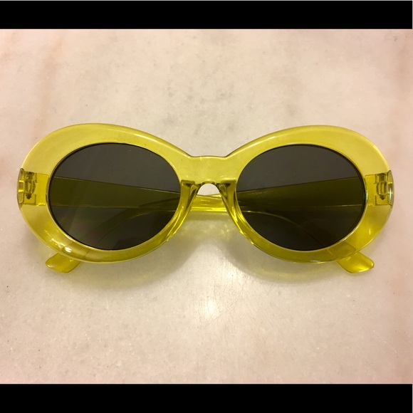 LAST ONE!! New Yellow Retro Sunglasses Sunnies - Picture 4 of 8